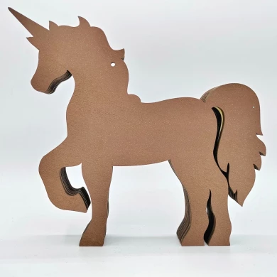 Sculpture licorne en bois