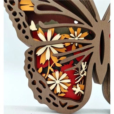 Sculpture papillon monarque en bois