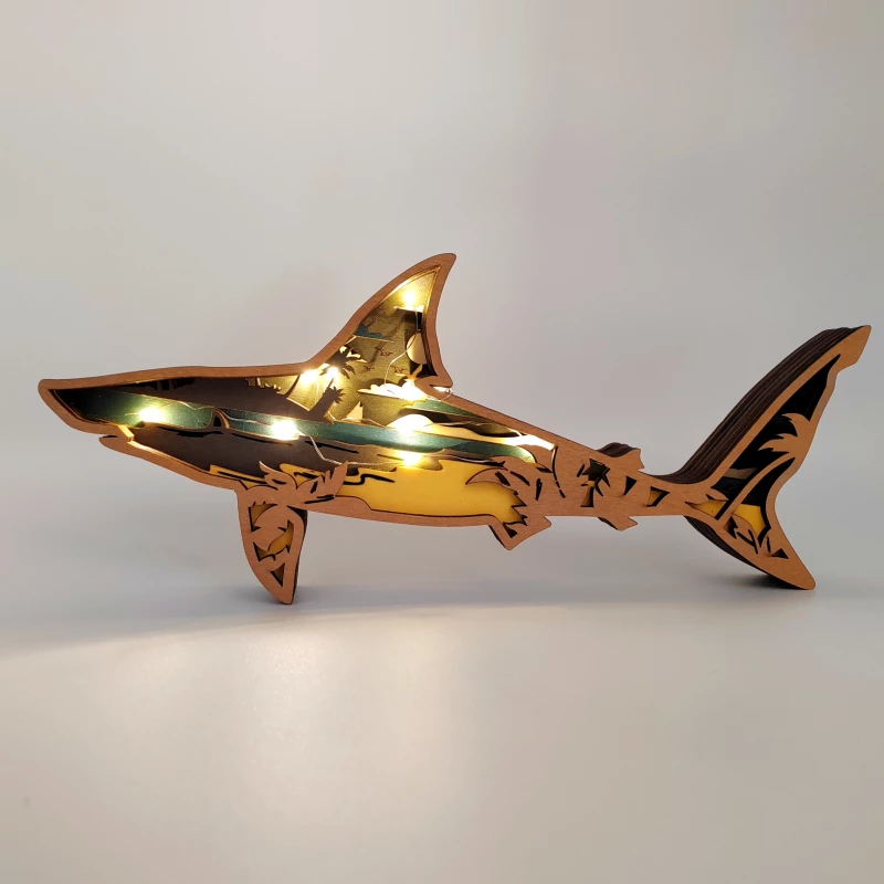 Sculpture requin en bois