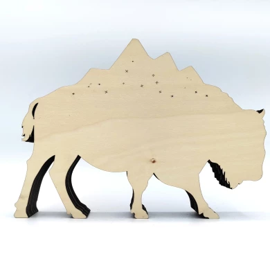 Sculpture buffle en bois